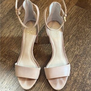 Vince Camuto Tan Women's heels 36